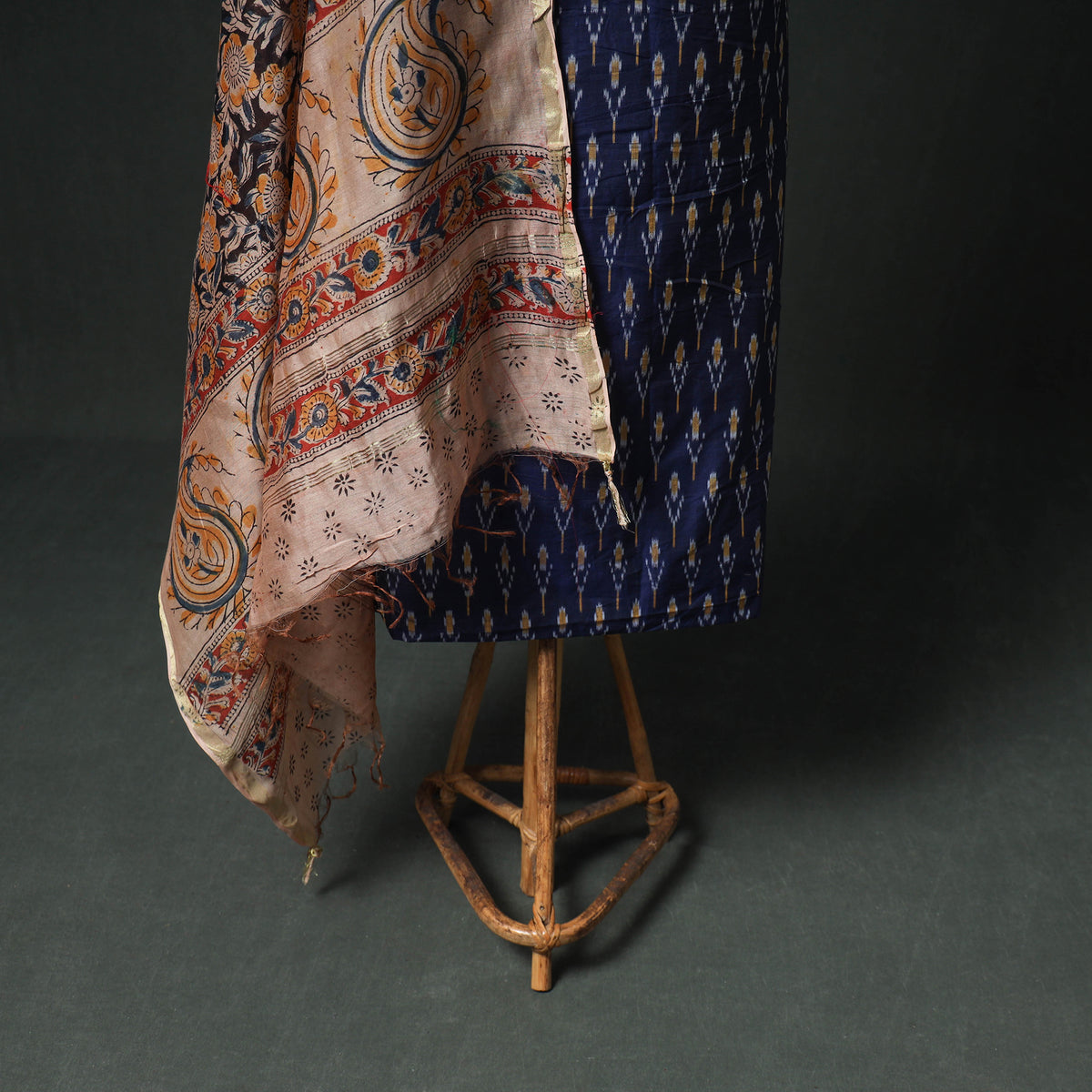 Pochampally Ikat Handloom Mercerised Cotton Unstitched Dress Material: Kurta & Dupatta with Jewellery 17