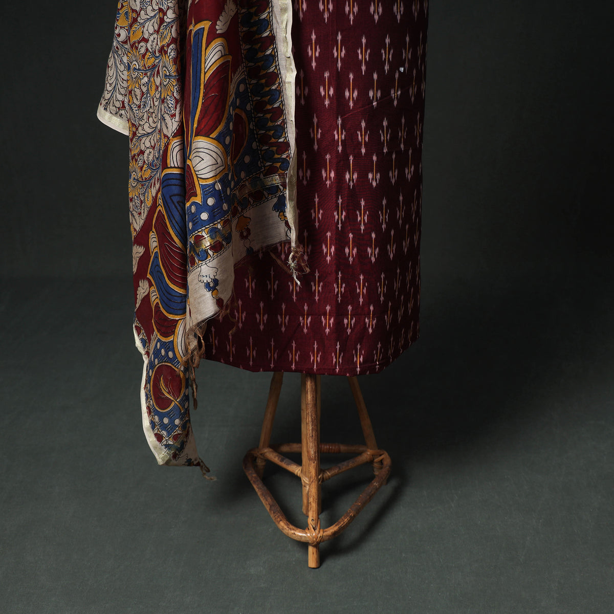 Pochampally Ikat Mercerised Cotton Unstitched Dress Material: Kurta & Dupatta with Jewellery 20