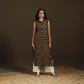 Pochampally Ikat Cotton Sleeveless Straight Long Kurta for Women 48