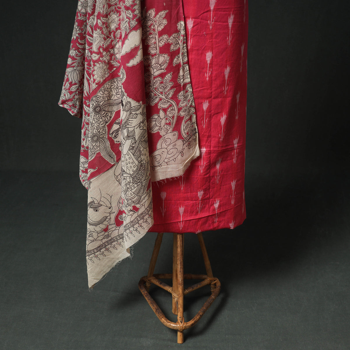 Pochampally Ikat Cotton Unstitched Dress Material: Kurta & Dupatta with Jewellery 23