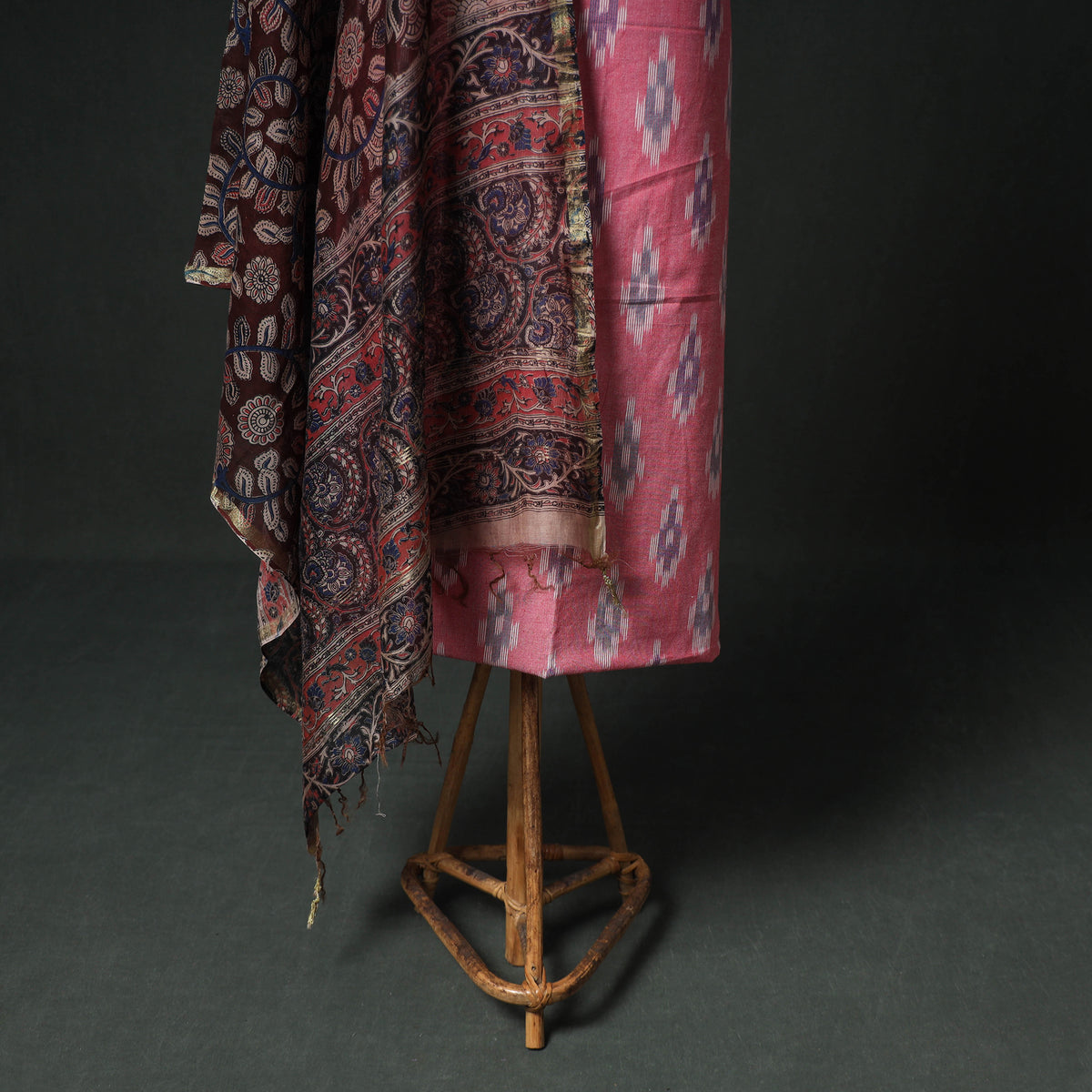 Pochampally Ikat Cotton Unstitched Dress Material: Kurta & Dupatta with Jewellery 25