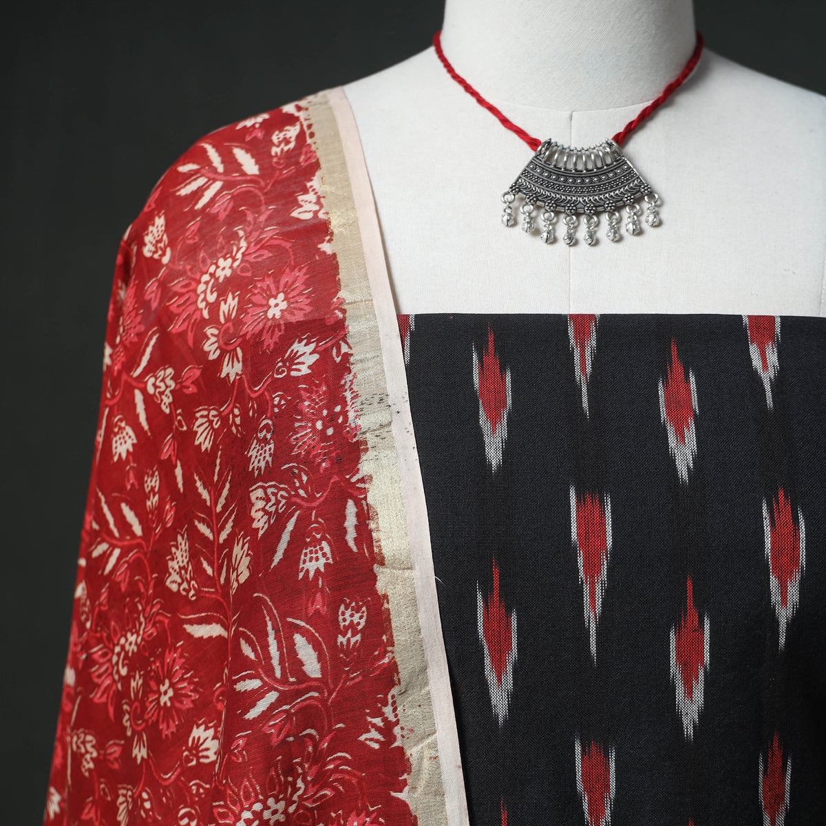 Pochampally Ikat Cotton Unstitched Dress Material: Kurta & Dupatta with Jewellery 26