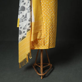 Bandhani Cotton Unstitched Dress Material: Kurta & Dupatta with Earrings 28