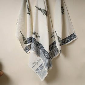 Buy White Waffle Weave Cotton Sanganeri Print Towel (Set of 3)