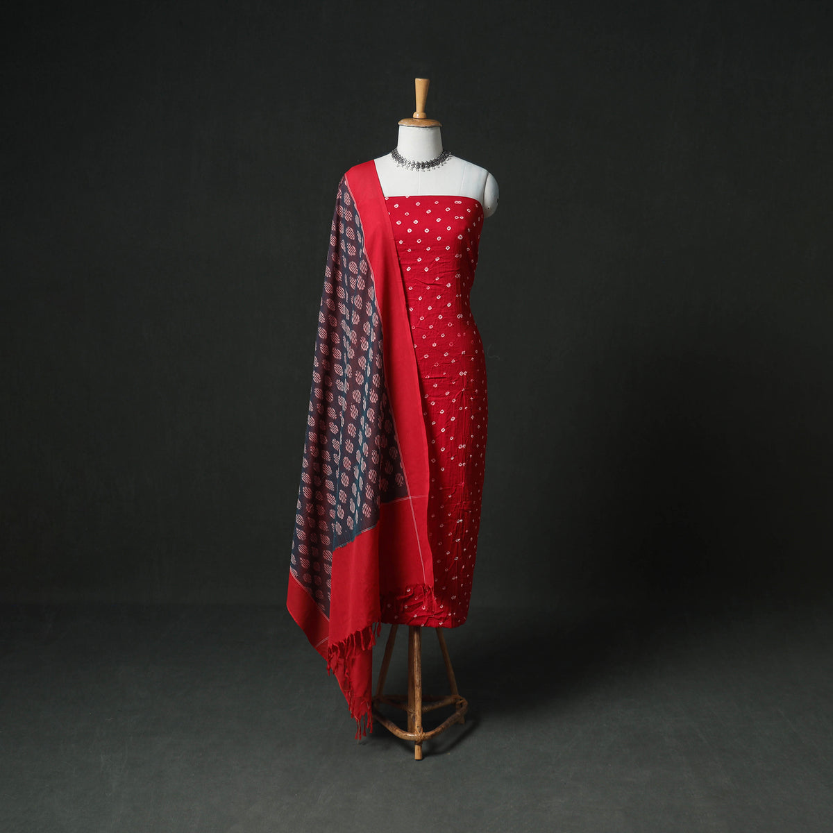 Bandhani Cotton Unstitched Dress Material: Kurta & Dupatta with Earrings 34