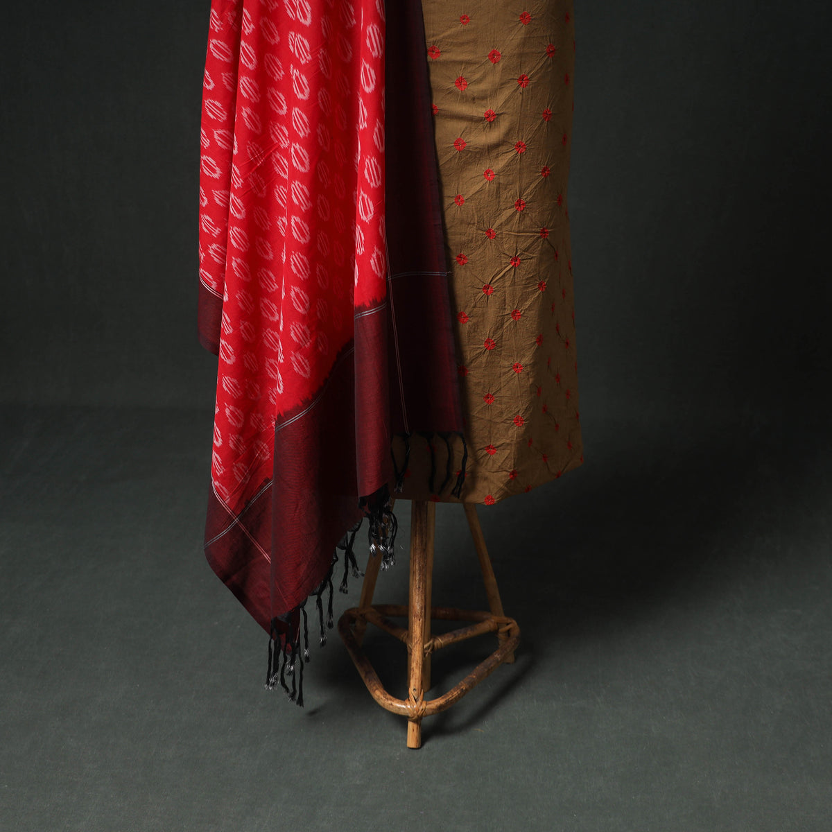 Bandhani Cotton Unstitched Dress Material: Kurta & Dupatta with Earrings 35