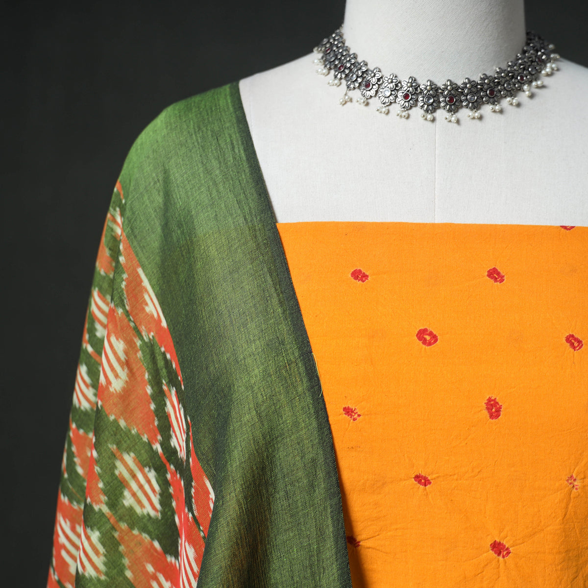 Bandhani Cotton Unstitched Dress Material: Kurta & Dupatta with Earrings 39