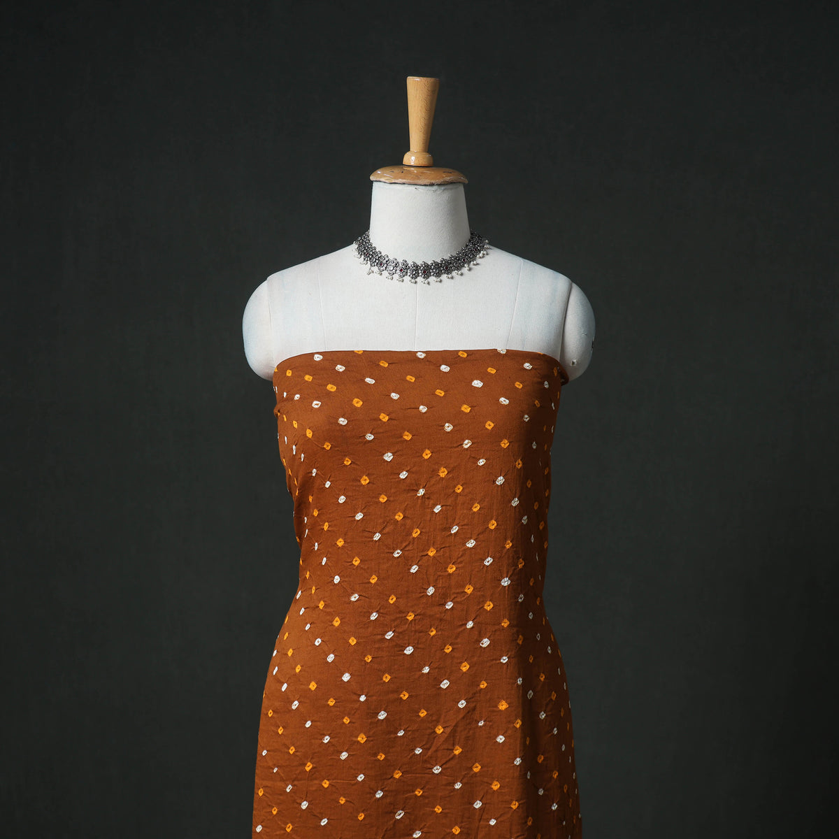 Bandhani Cotton Unstitched Dress Material: Kurta & Dupatta with Earrings 40
