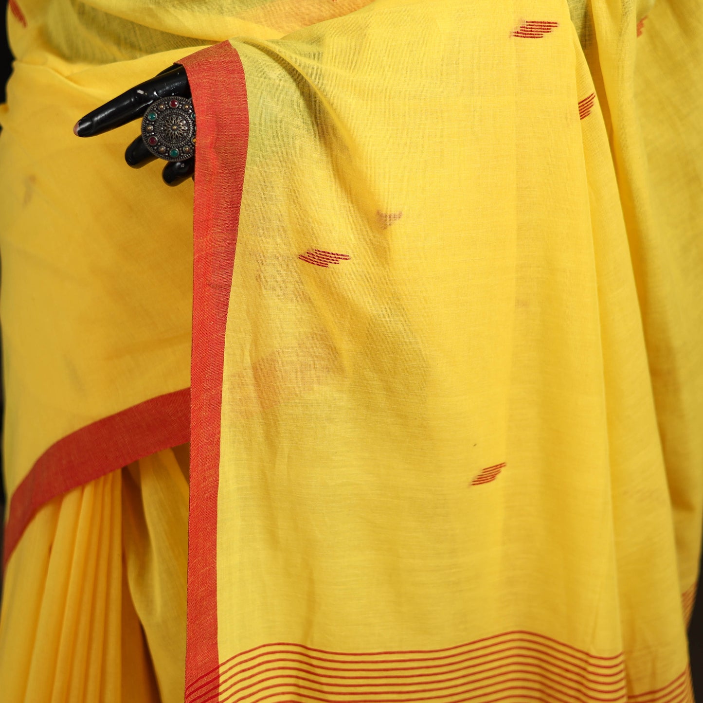Phulia Jamdani Pure Handloom Cotton Saree with Tassels (Count 84/40) 01