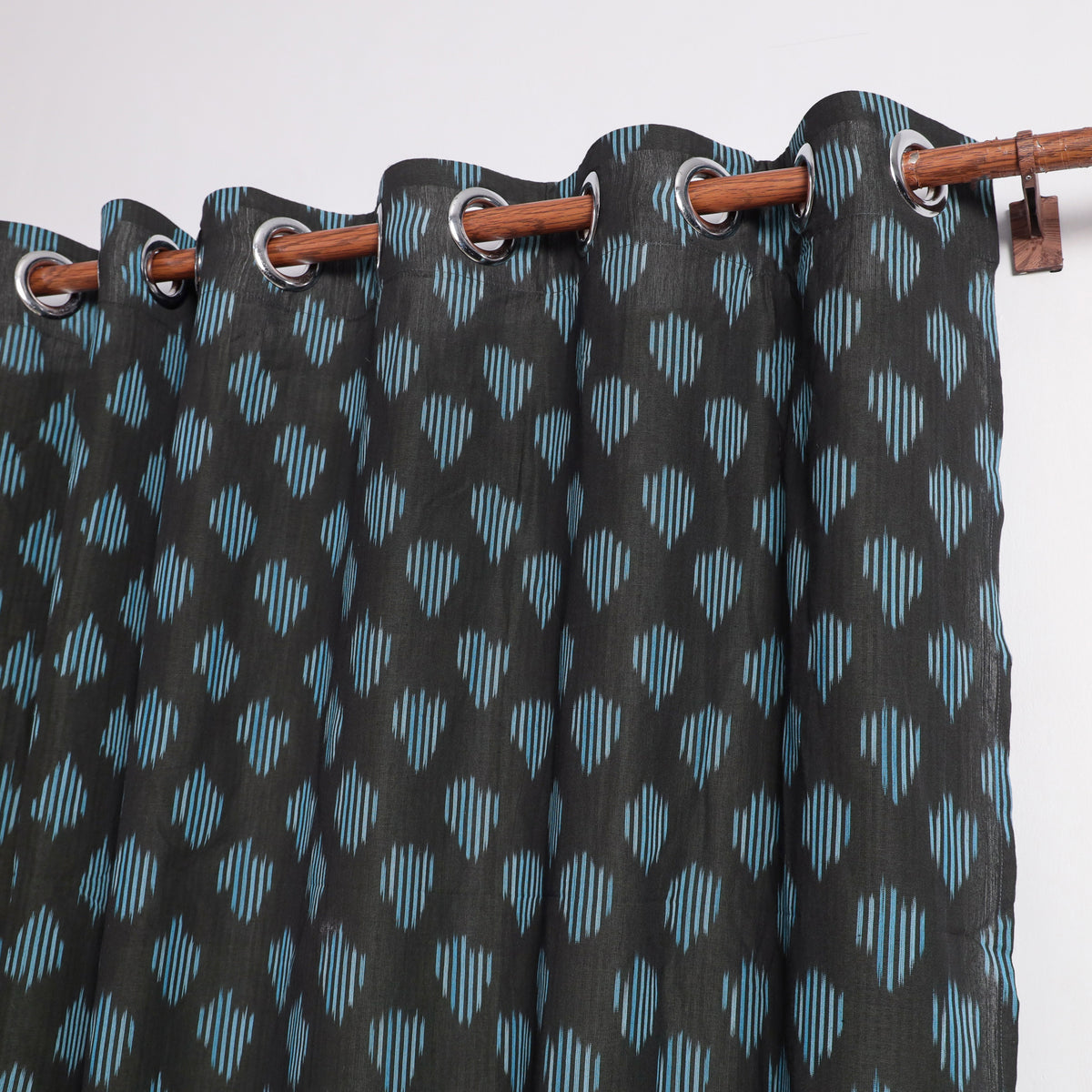 Pochampally Ikat Window Curtain (5 x 3 Feet) (Single Piece) 03