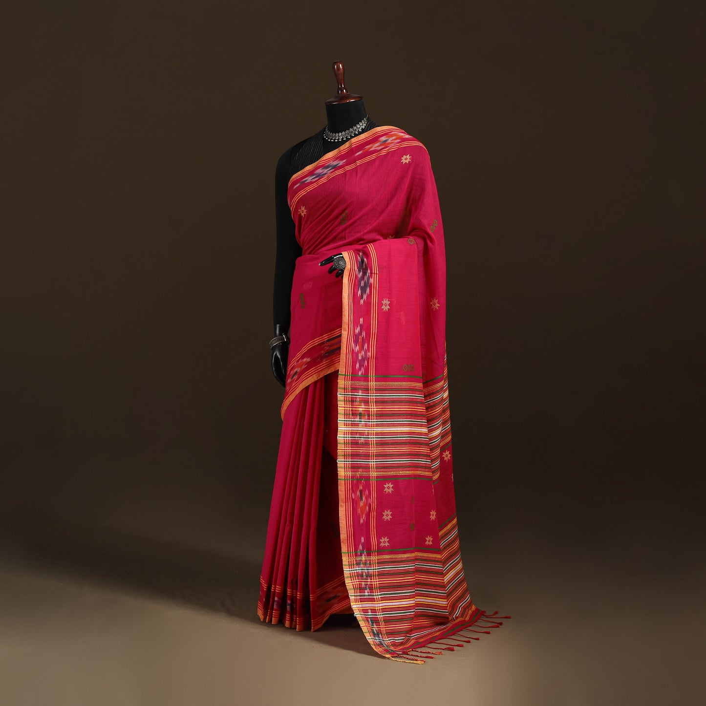 Phulia Jamdani Pure Handloom Cotton Saree with Tassels (Count 84/40) 08