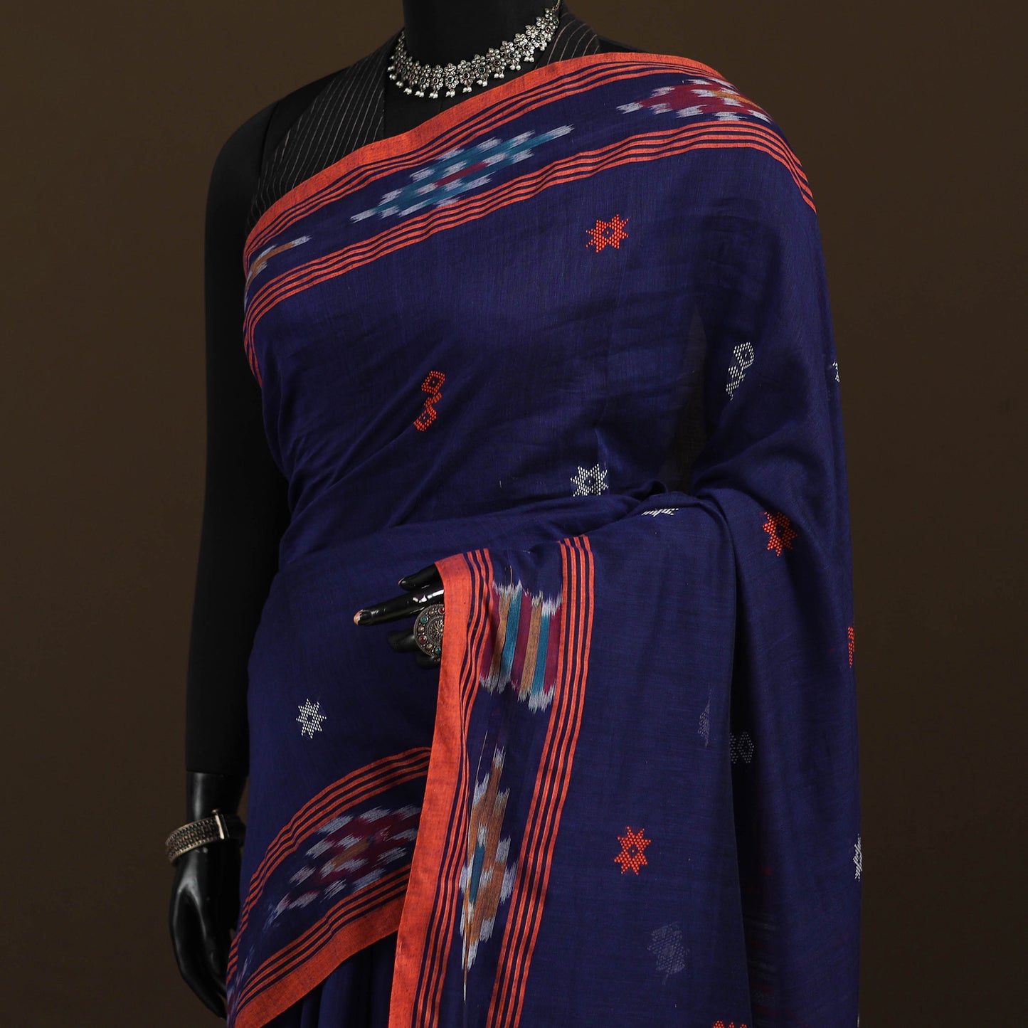 Phulia Jamdani Pure Handloom Cotton Saree with Tassels (Count 84/40) 09