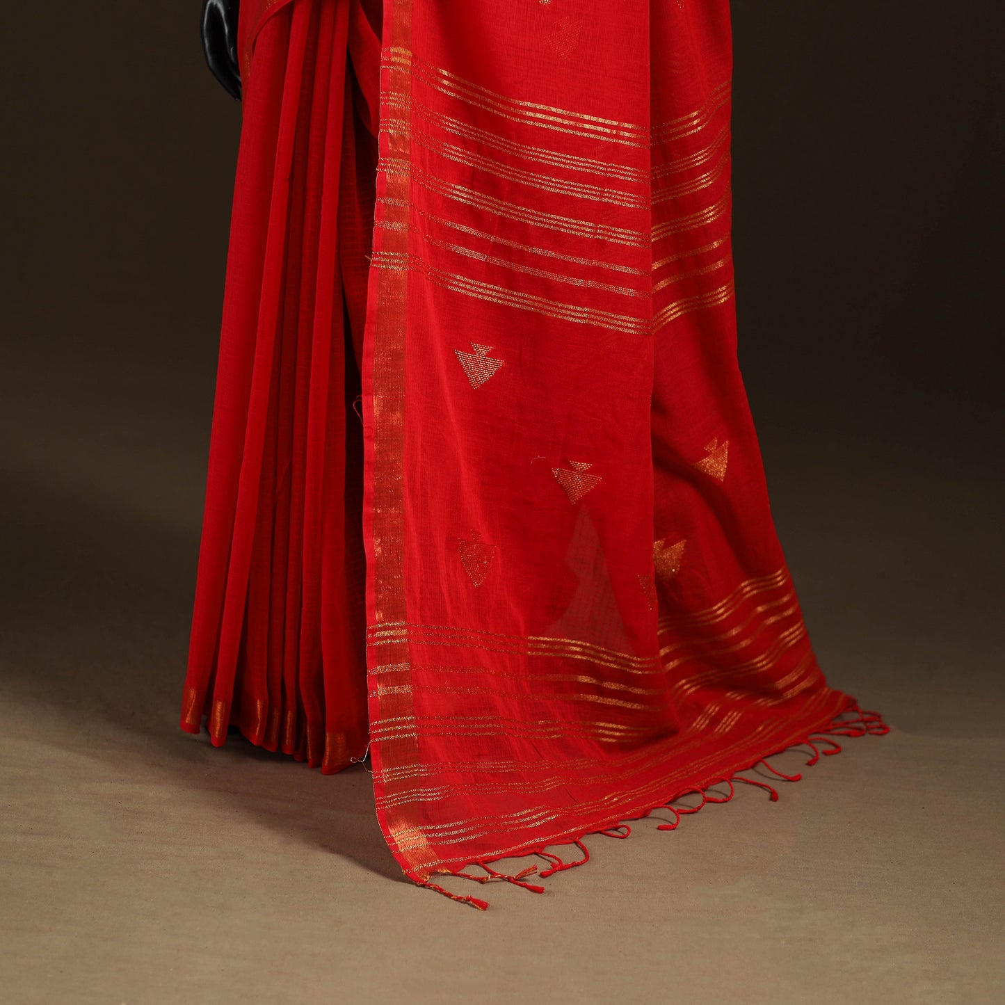 Phulia Jamdani Pure Handloom Cotton Saree with Tassels (Count 84/40) 11