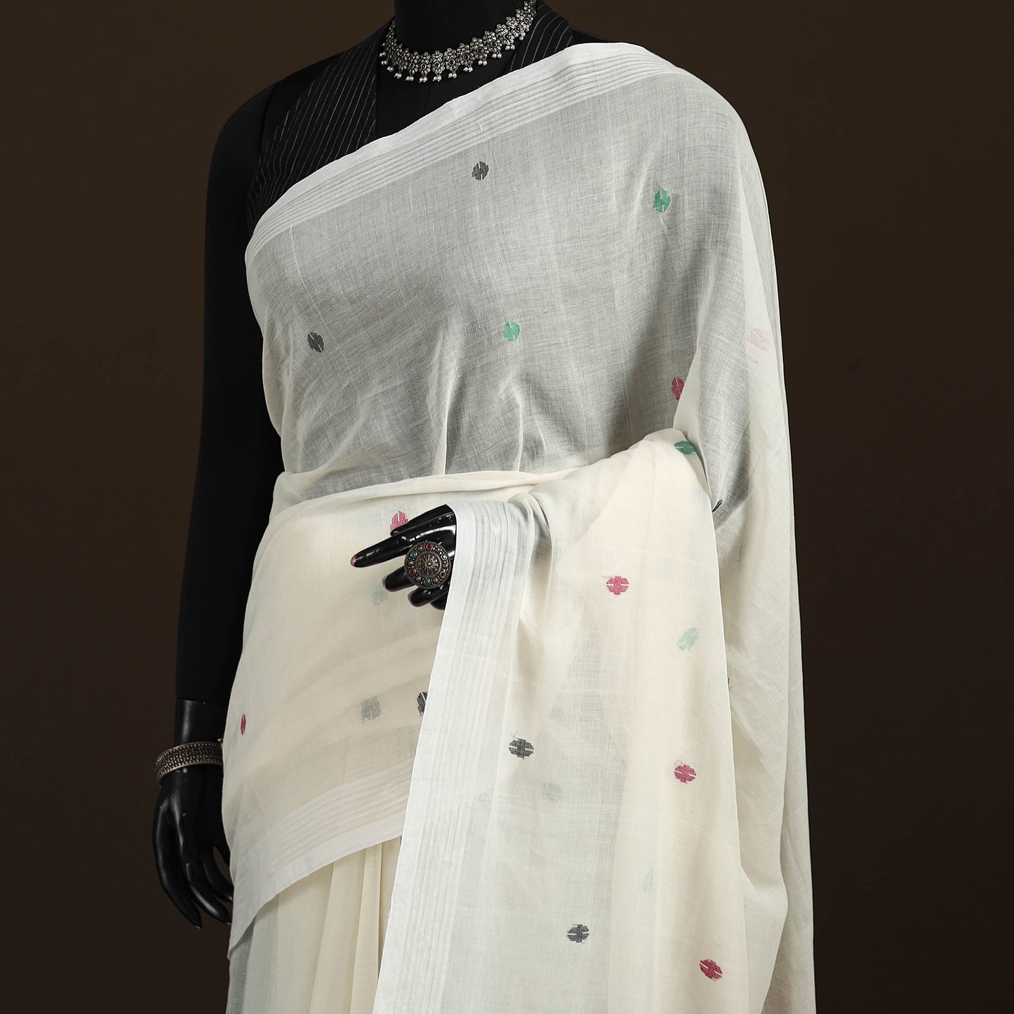Phulia Jamdani Pure Handloom Cotton Saree with Tassels (Count 92/84) 18