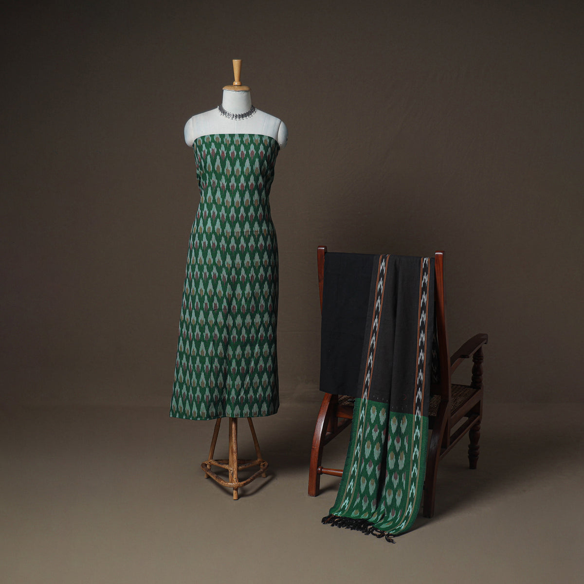 Pochampally Ikat Woven Cotton Unstitched Dress Material: Kurta, Bottom & Dupatta 08
