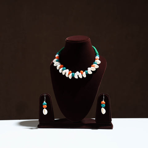 Multicolor - handcrafted shell & thread work necklace set 10