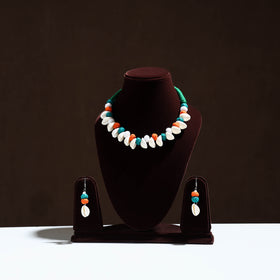 Multicolor - handcrafted shell & thread work necklace set 10