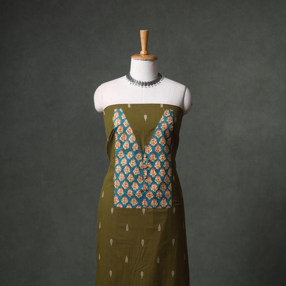 Patchwork Jacquard Buti Cotton Unstitched Kurta Material (2.5M) 98