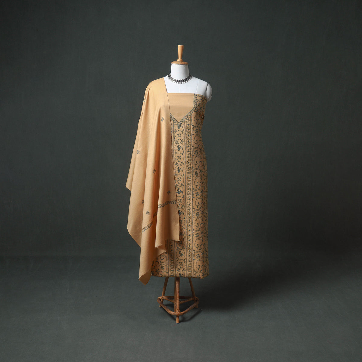 Kashmiri Sozni Hand Embroidered Pure Merino Wool Unstitched Dress Material: Kurta, Bottom with Dupatta 05