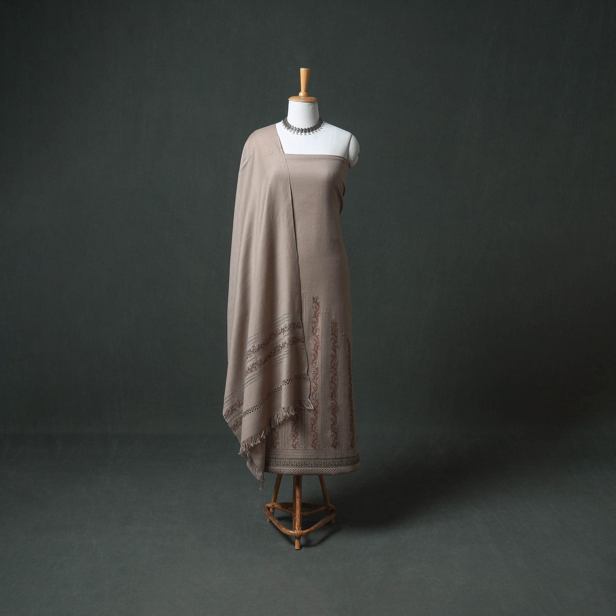 Kashmiri Aari Hand Embroidered Cutwork Pure Merino Wool Unstitched Dress Material: Kurta, Bottom with Dupatta 09
