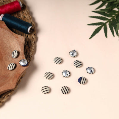  Buttonbaaz Handmade Fabric Button Small 