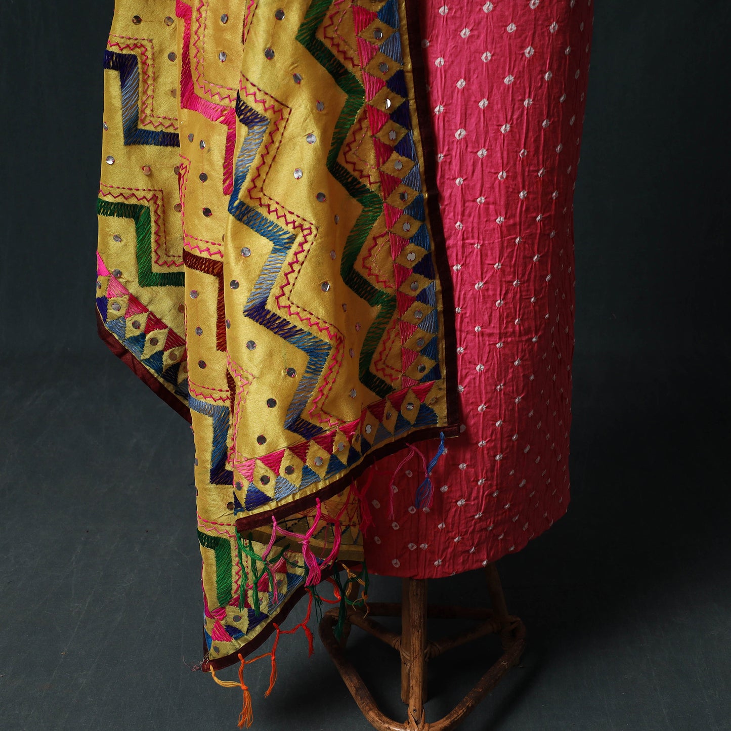 Bandhani Cotton 2pc Unstitched Dress Material Kurta Set with Earrings 03