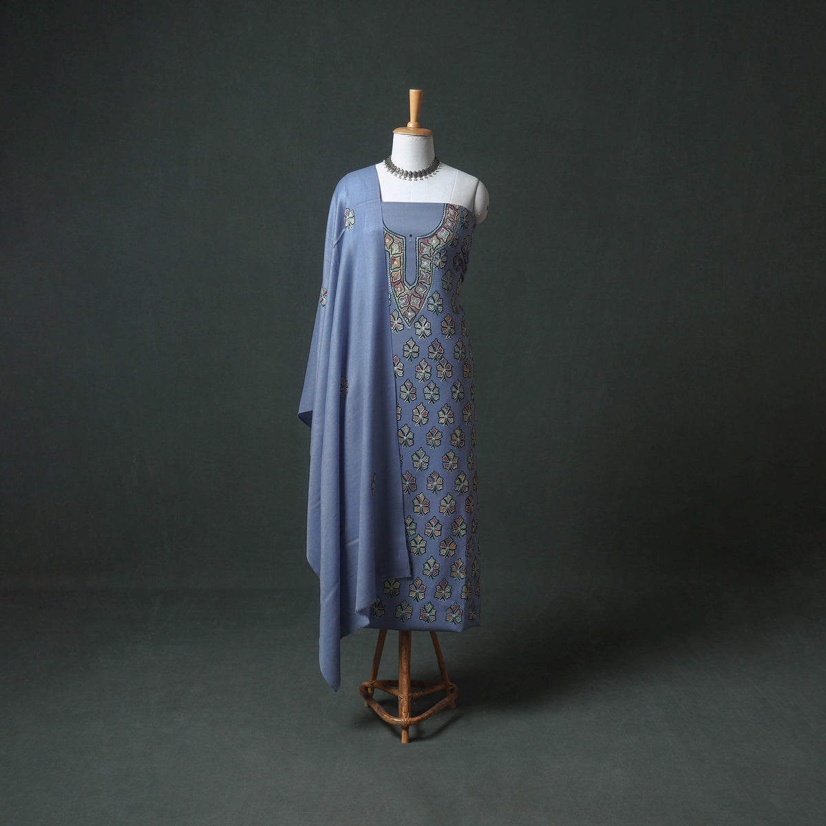 Kashmiri Aari Hand Embroidered Pure Merino Wool Unstitched Dress Material: Kurta, Bottom with Dupatta 19
