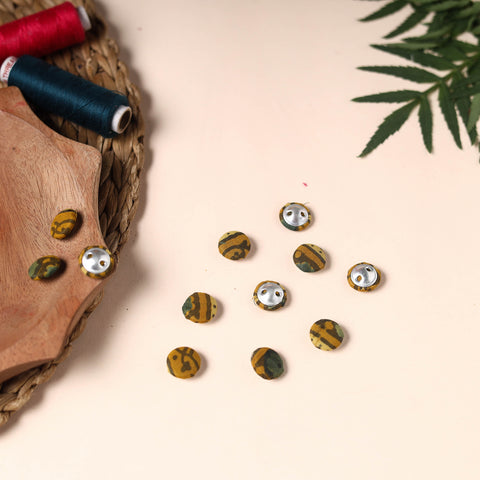  Buttonbaaz Handmade Fabric Button Small 