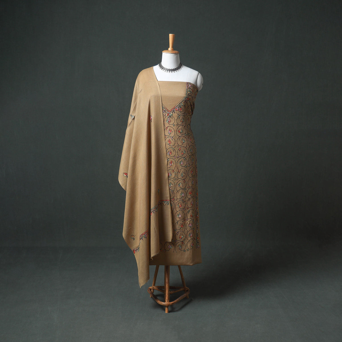 Kashmiri Aari Hand Embroidered Pure Merino Wool Unstitched Dress Material: Kurta, Bottom with Dupatta 20
