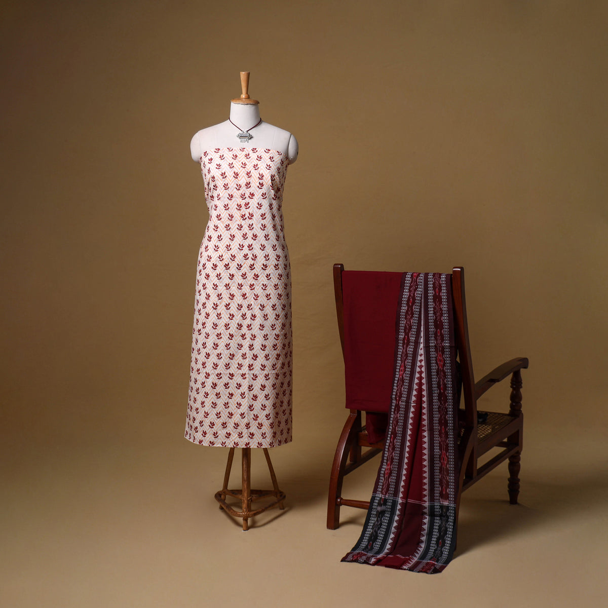 Floral Sanganeri Block Print Cotton Unstitched Dress Material: Kurta, Bottom & Dupatta with Jewellery 02