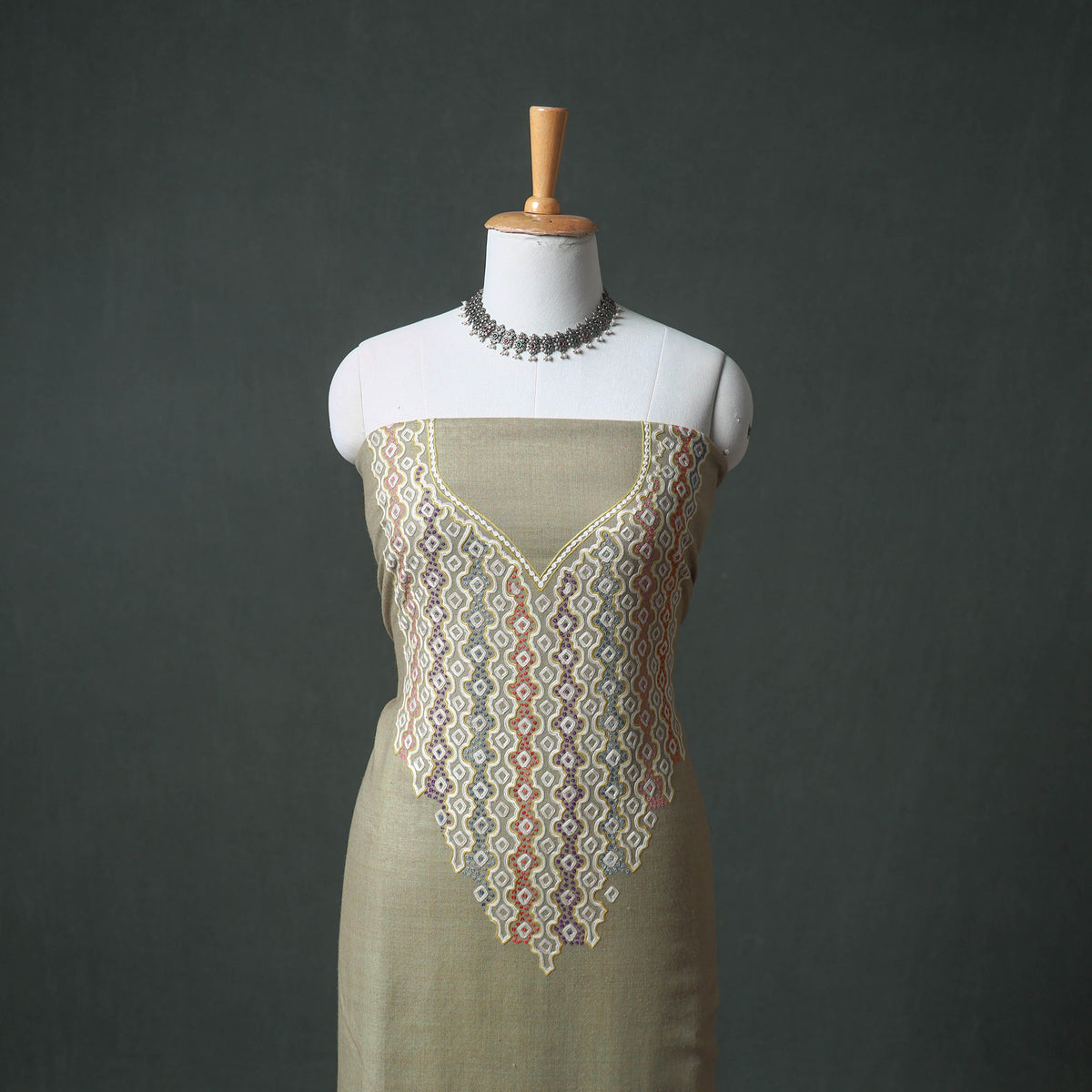 Kashmiri Aari Hand Embroidered Pure Merino Wool Unstitched Dress Material: Kurta, Bottom with Dupatta 24