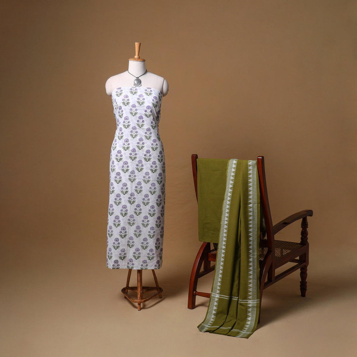 Floral Sanganeri Block Print Cotton Unstitched Dress Material: Kurta, Bottom & Dupatta with Jewellery 07