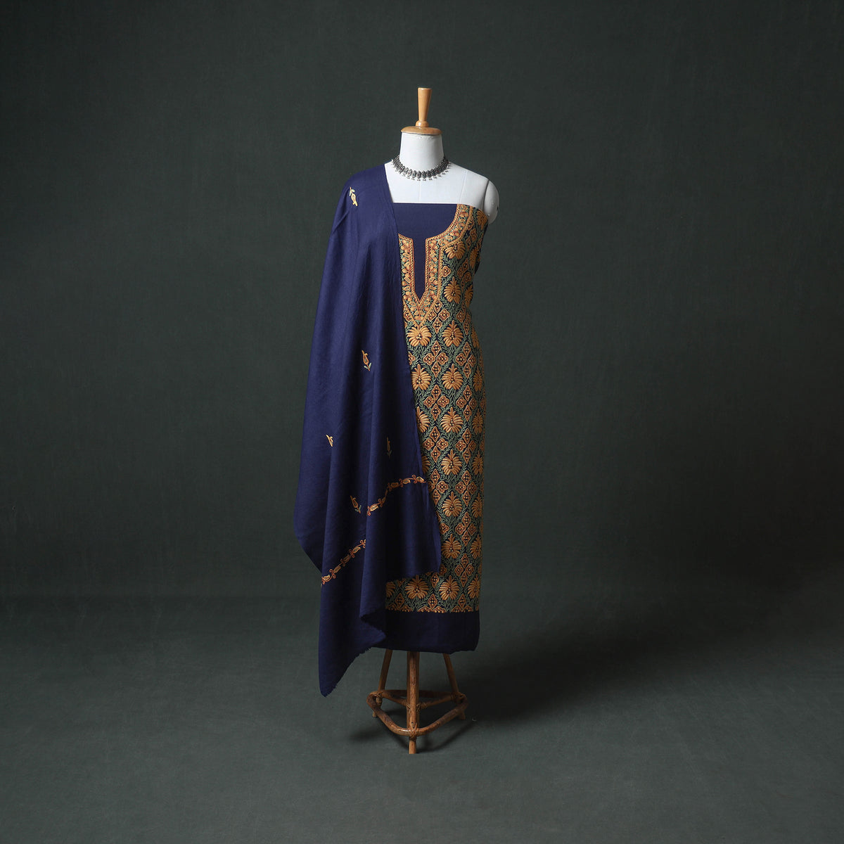 Kashmiri Aari Hand Embroidered Pure Merino Wool Unstitched Dress Material: Kurta, Bottom with Dupatta 26
