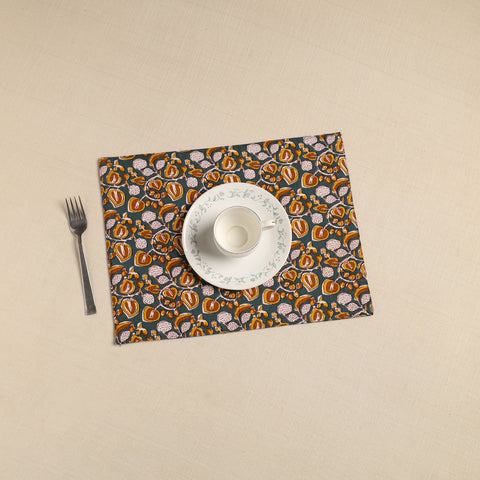  Green Floral Print Cotton Reversible Table Mat 