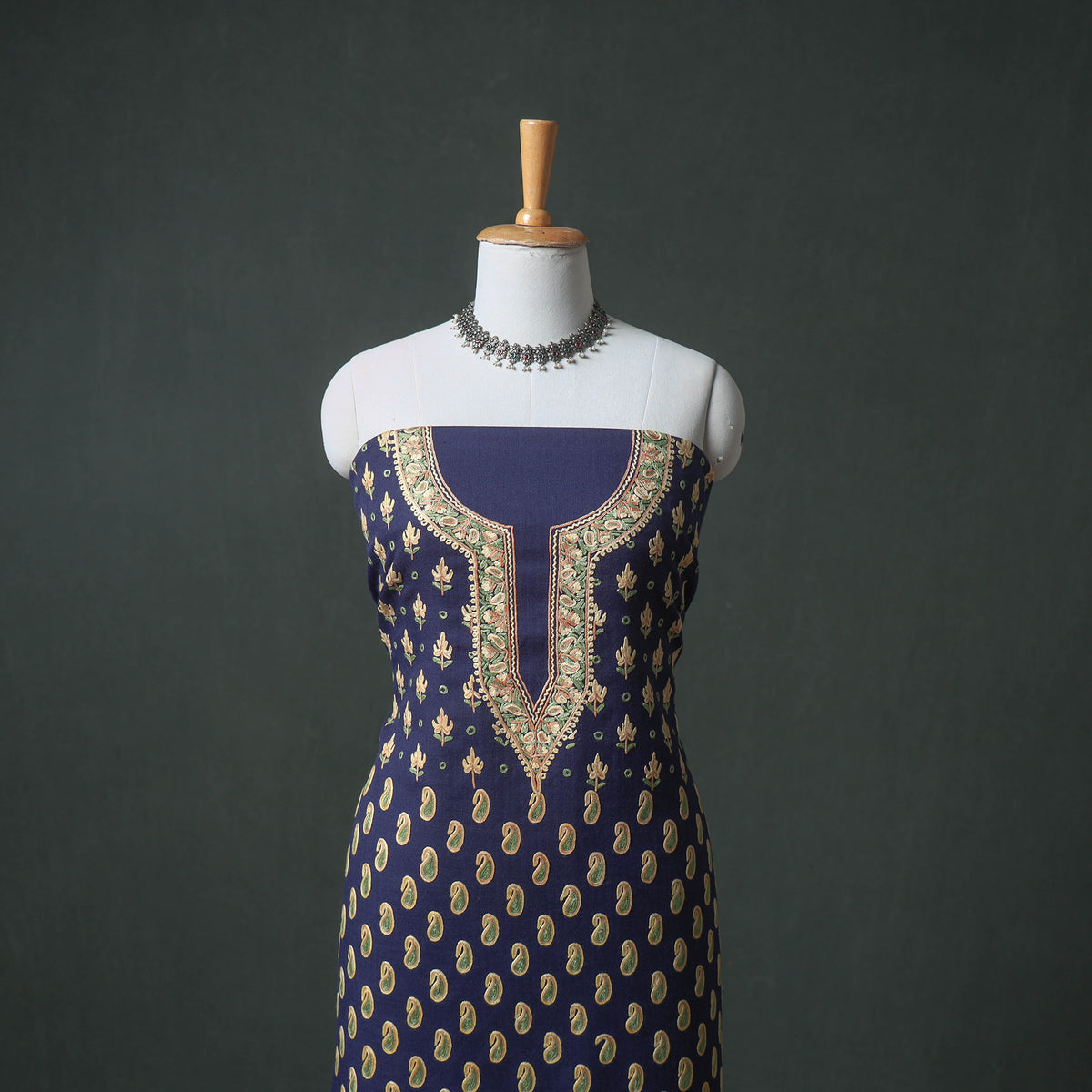 Kashmiri Aari Hand Embroidered Pure Merino Wool Unstitched Dress Material: Kurta, Bottom with Dupatta 28