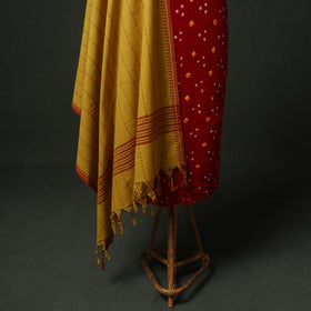 Bandhani Cotton Unstitched Dress Material: Kurta & Dupatta with Jewellery 08