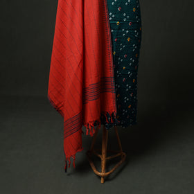 Bandhani Cotton Unstitched Dress Material: Kurta & Dupatta with Jewellery 09
