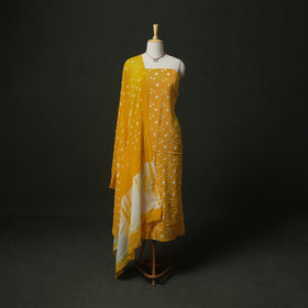 Bandhani Cotton Unstitched Dress Material: Kurta & Dupatta with Jewellery 11