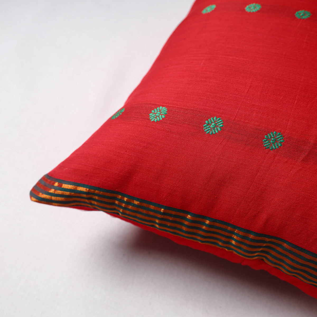 Jacquard Cushion Cover (16 x 16 in) 06
