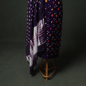 Bandhani Cotton Unstitched Dress Material: Kurta & Dupatta with Jewellery 12