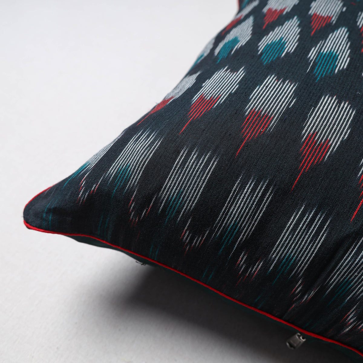 Pochampally Ikat Cushion Cover (16 x 16 in) 10