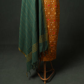 Bandhani Cotton Unstitched Dress Material: Kurta & Dupatta with Jewellery 17