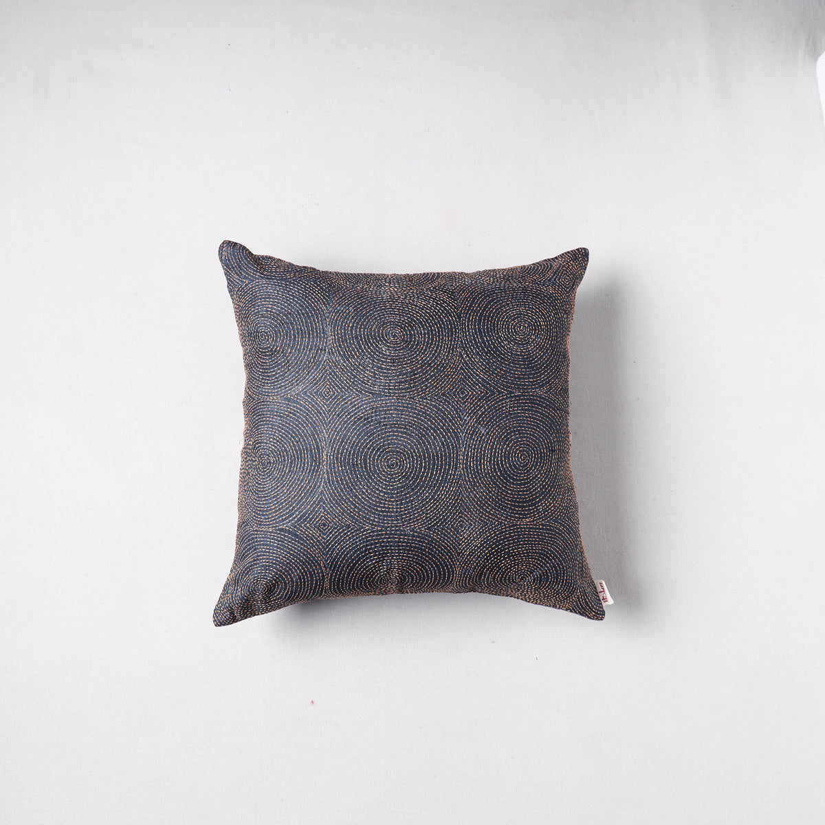 Running stitch plain cushion cover (16 x 16 in) 25
