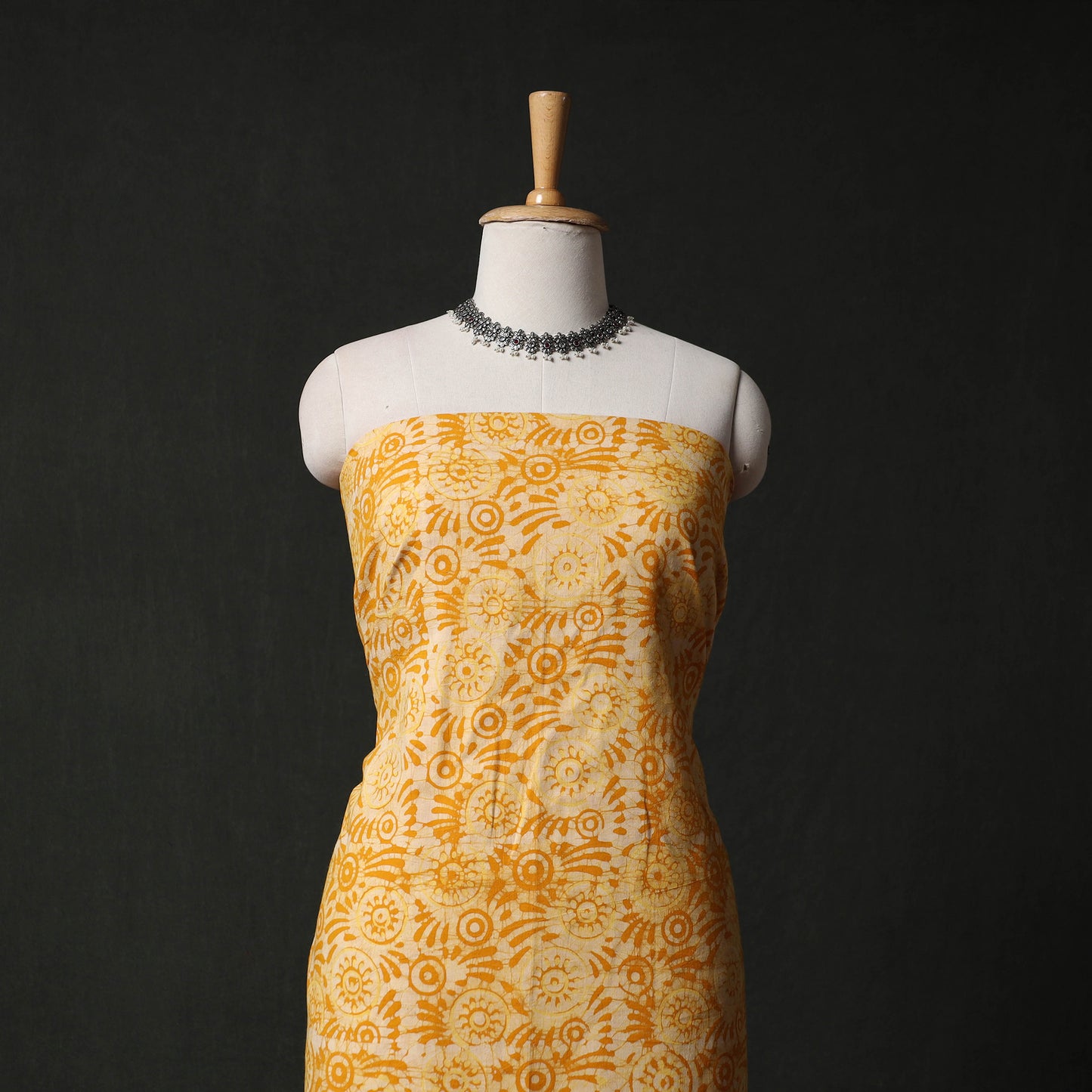 Hand Block Batik Print Cotton 2pc Unstitched Dress Material Kurta Set with Earrings 05