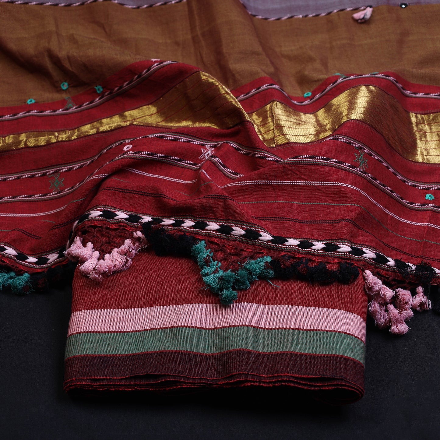 Bhujodi Suit Material Set