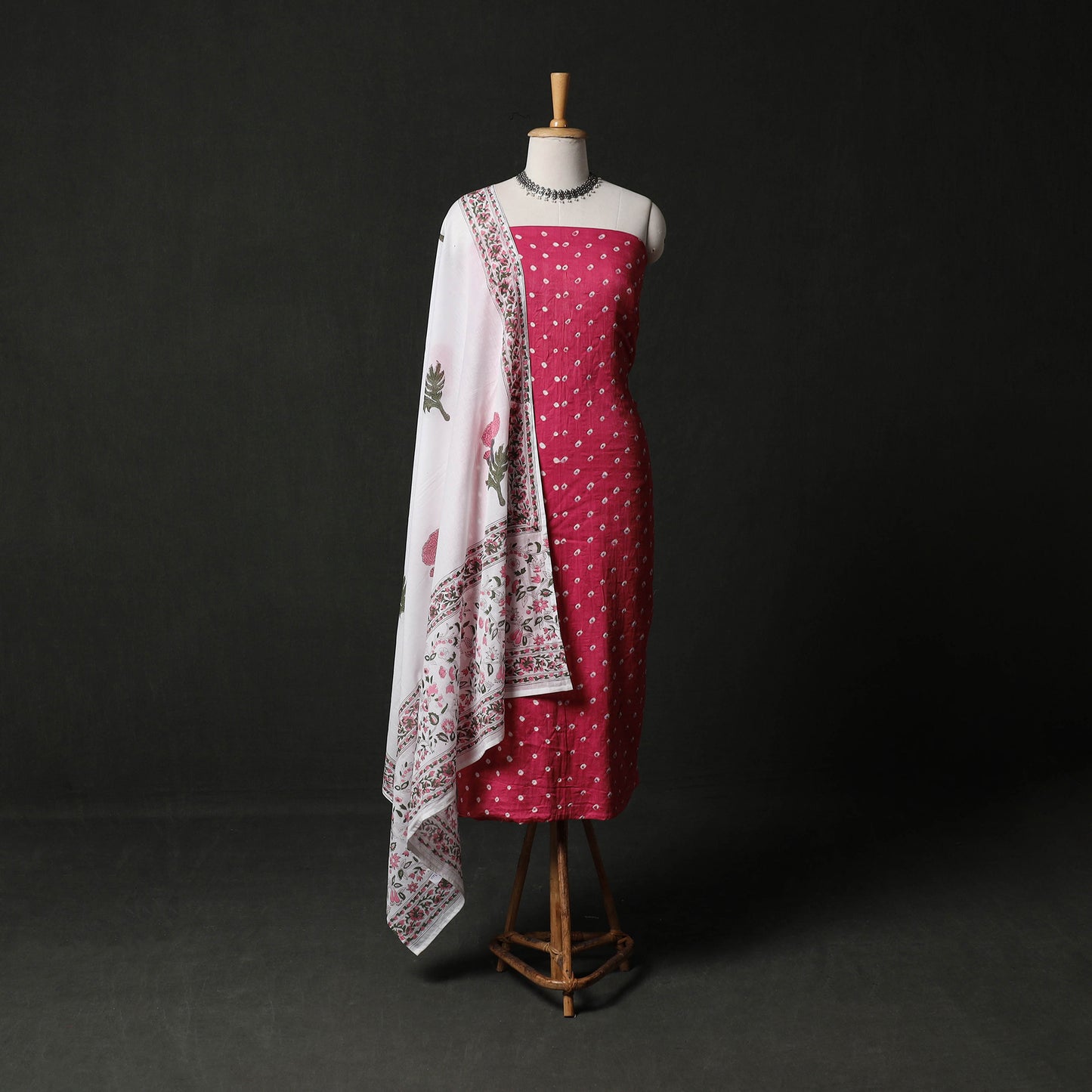 Kutch Bandhani Cotton 2pc Unstitched Dress Material Kurta Set with Earrings 10