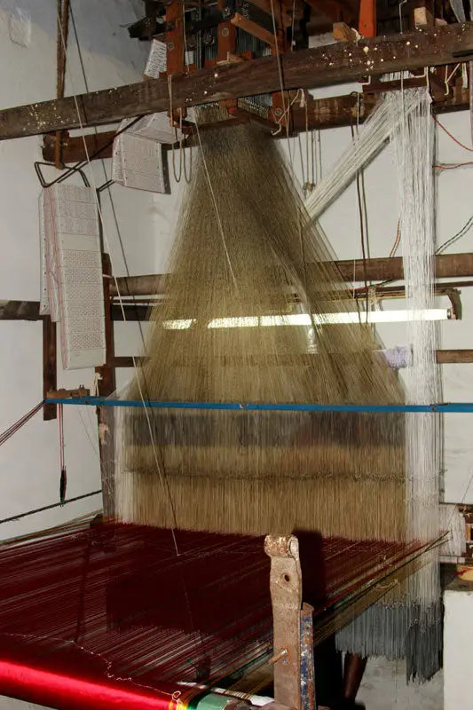 kanchipuram saree weaving