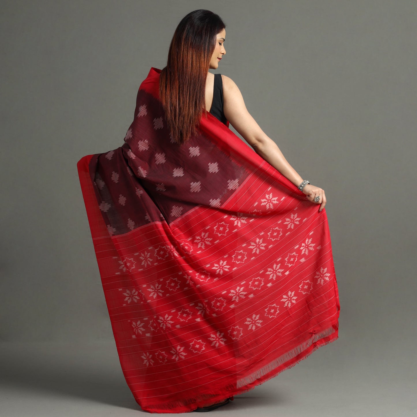 Maroon - Pochampally Ikat Weave Handloom Cotton Saree 05