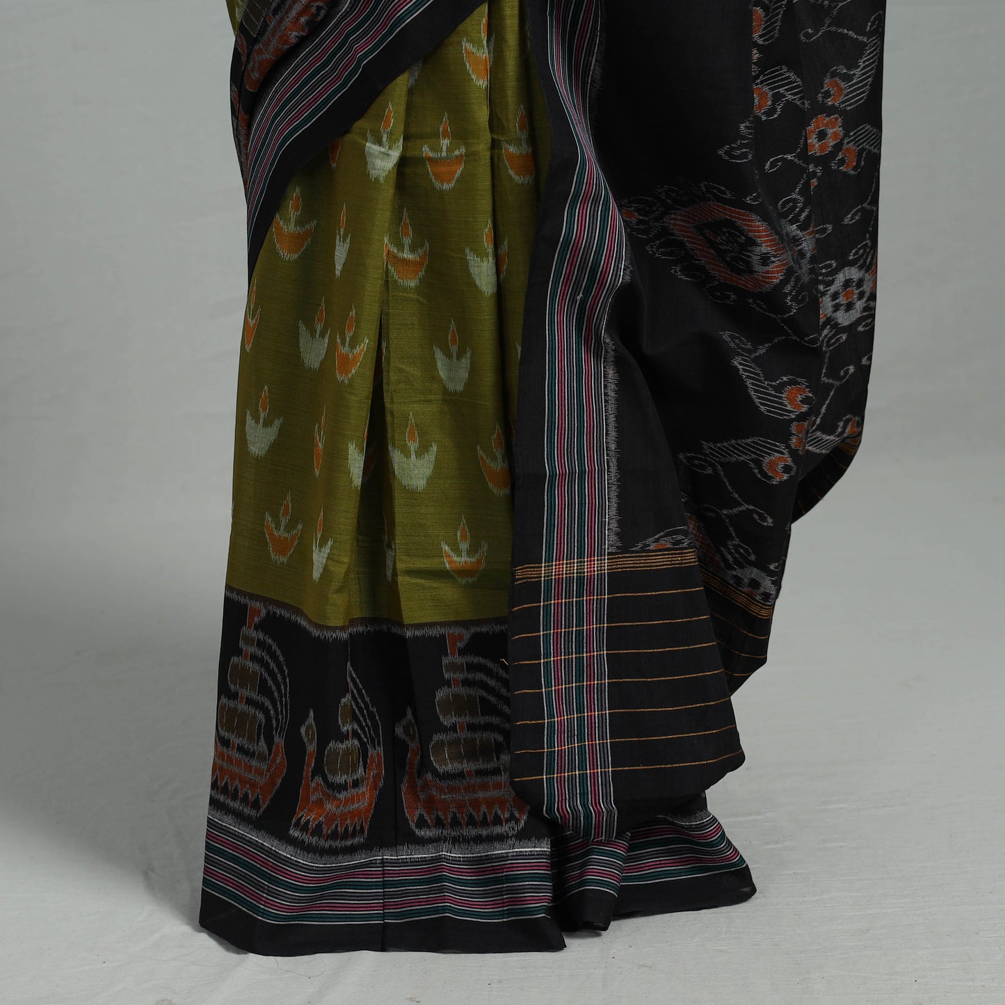 Green - Ikat Weave Handloom Cotton Sambalpuri Saree 02