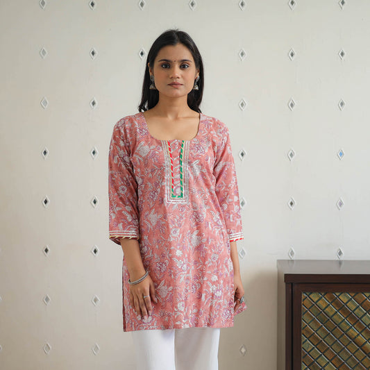 Peach - Block Printed Cotton Gota Work Short Sanganeri Kurta 09